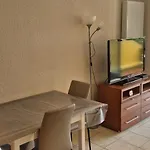 Lägenhet Port Dauphin Ii,t3 Centre Port Avec Parking, Piscine, Clim, Wifi *