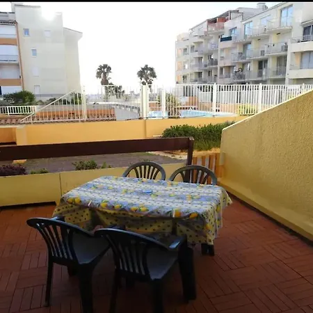 Apartment Port Dauphin Ii,t3 Centre Port Avec Parking, Piscine, Clim, Wifi Agde