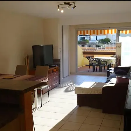 Port Dauphin Ii, T3, 6 Pers, Piscine, Parking, Wifi, Centre Port Appartement *