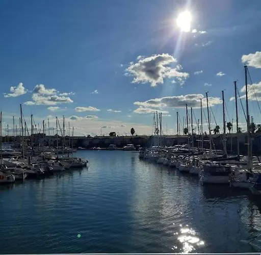 Appartement Port Dauphin Ii,t3 Centre Port Avec Parking, Piscine, Clim, Wifi