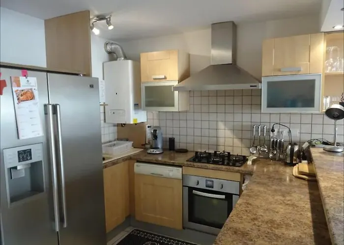 Port Dauphin Ii, T3, 6 Pers, Piscine, Parking, Wifi, Centre Port *